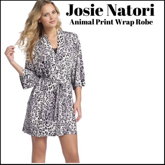 Natori Other - Josie Natori Animal Print Wrap